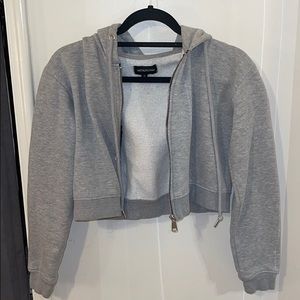 Cropped grey hoodie